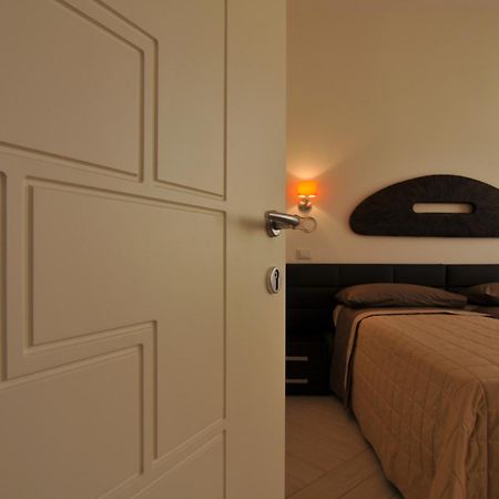 B&B Il Grifone ปิสโตยา ภายนอก รูปภาพ