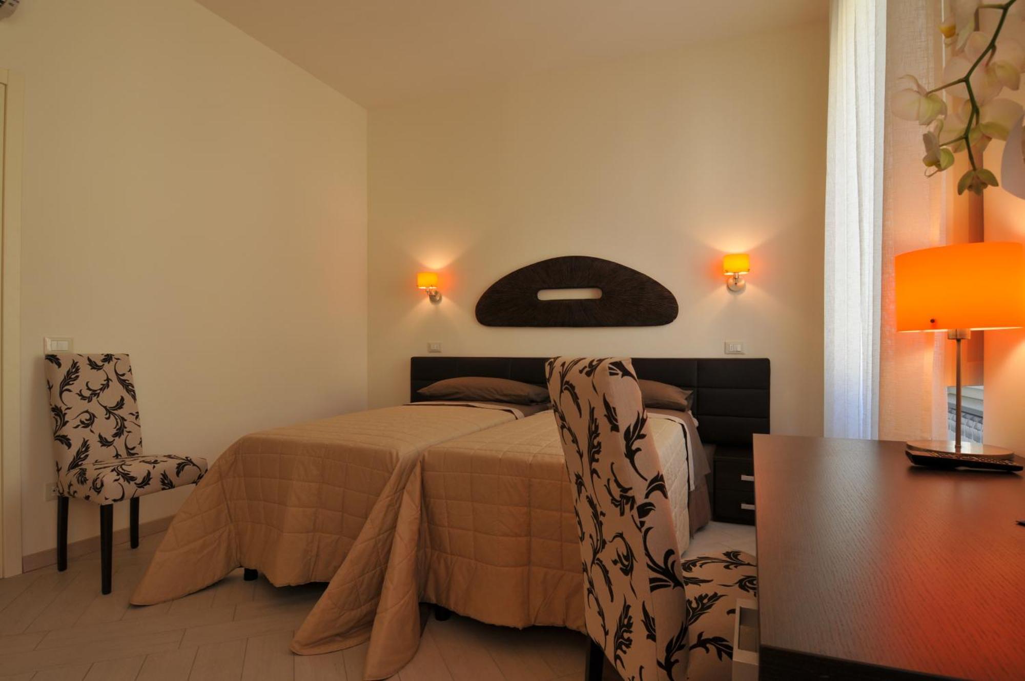 B&B Il Grifone ปิสโตยา ภายนอก รูปภาพ